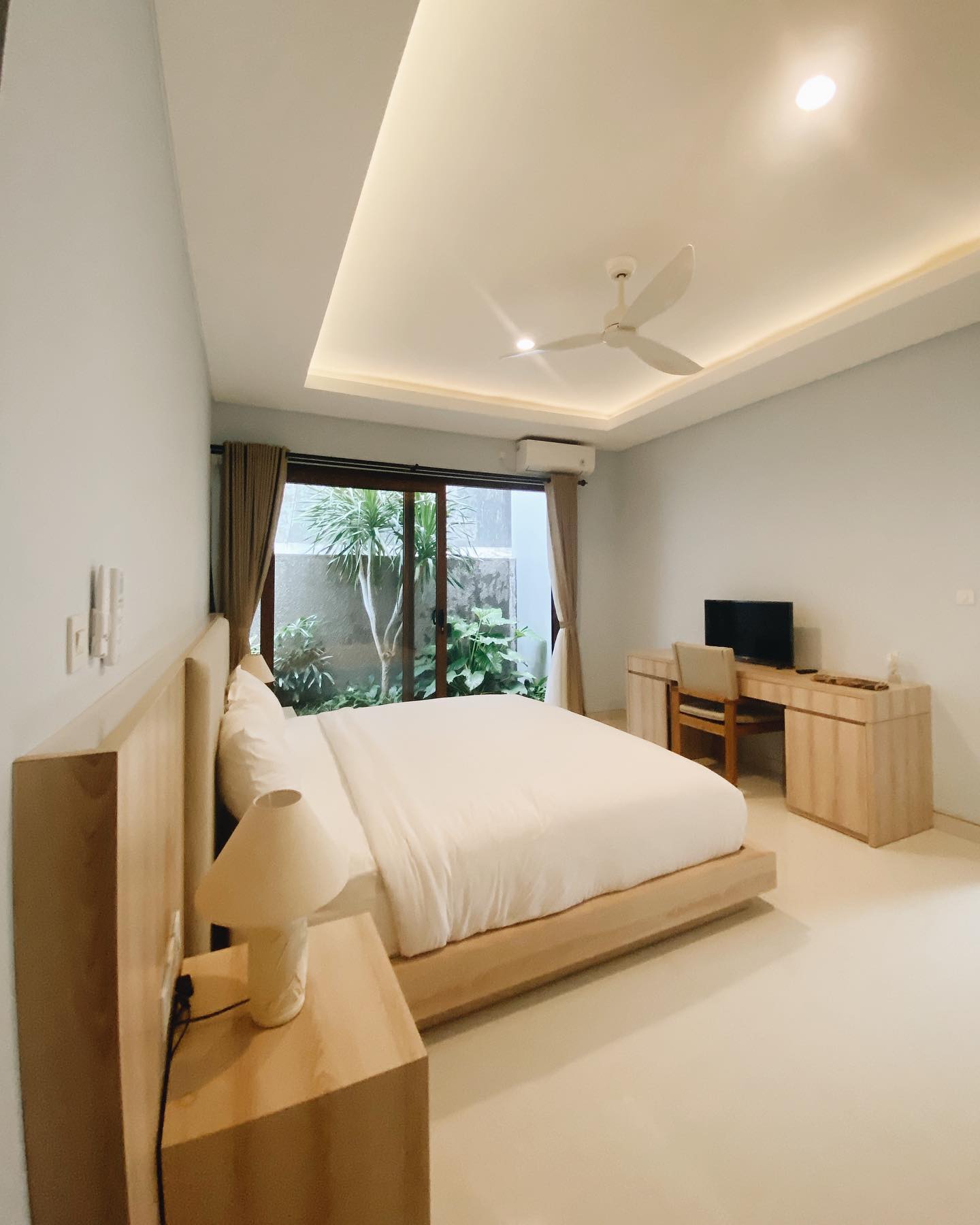 Kamar Tidur Mewah Villa Dharmatria Jimbaran Bali